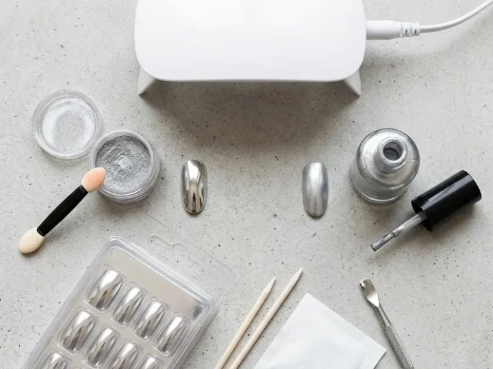 Chrome Nail Polish: How to Get the Mirror Finish and Wear It Safely