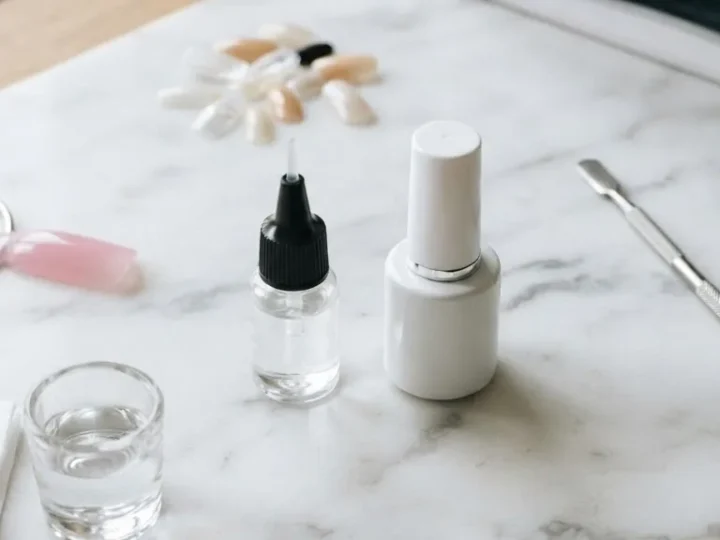 Nail Glue for Gel: The Two Products Buyers Confuse, and Which One You Actually Need